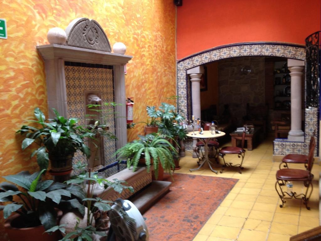Hostal Casa Castillo 모렐리아 외부 사진