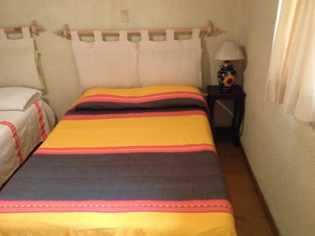 Hostal Casa Castillo 모렐리아 객실 사진
