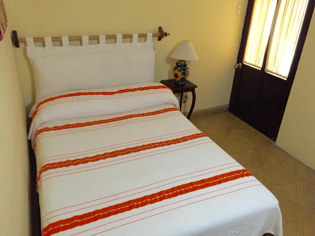 Hostal Casa Castillo 모렐리아 객실 사진