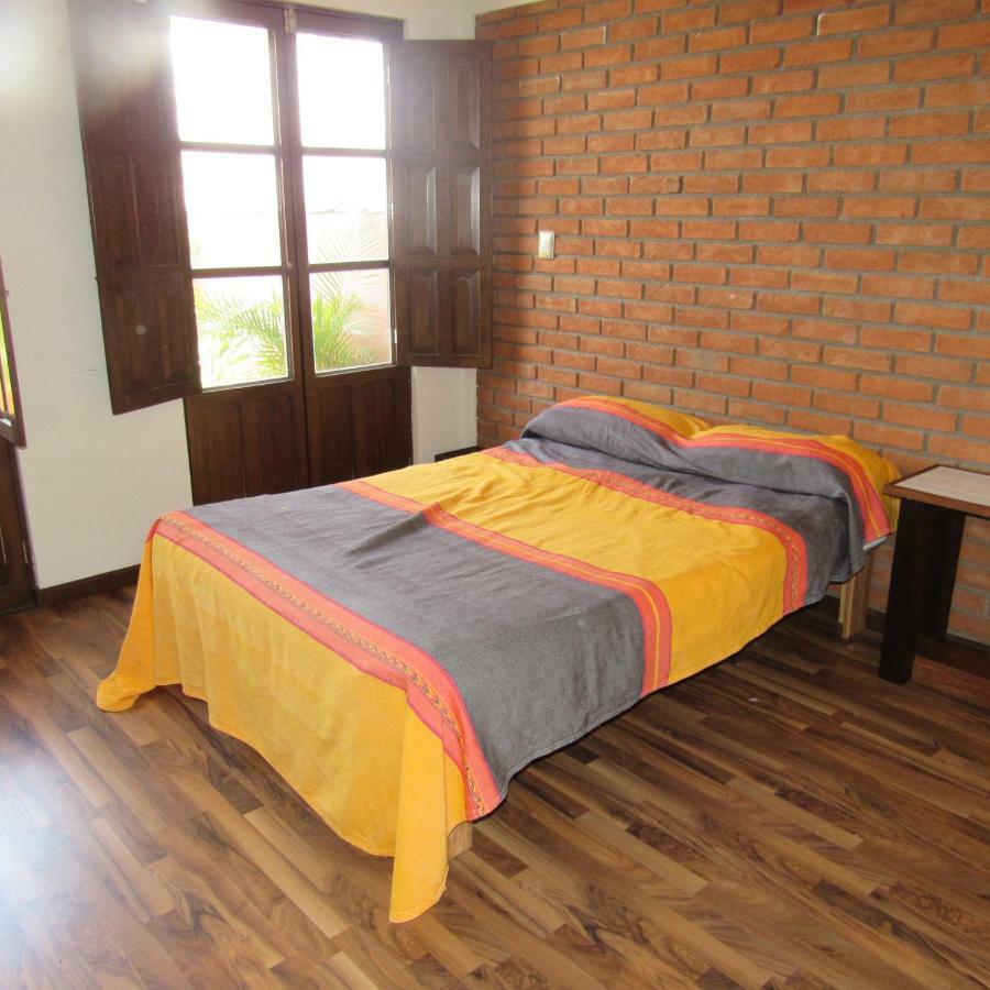 Hostal Casa Castillo 모렐리아 외부 사진