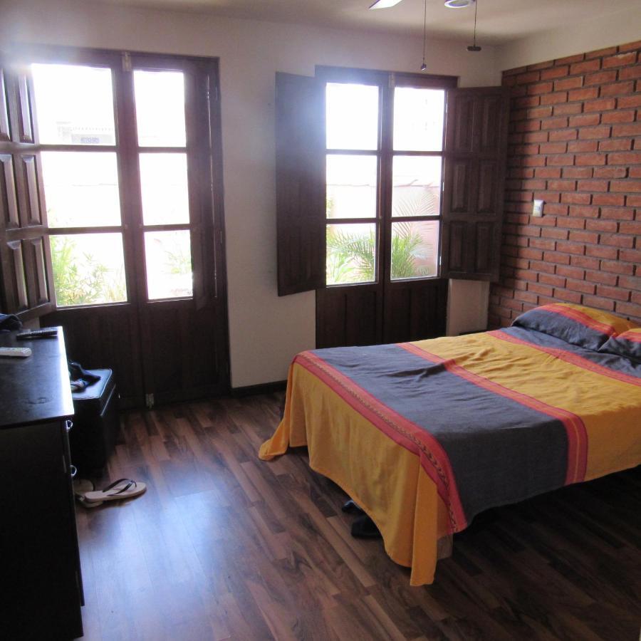 Hostal Casa Castillo 모렐리아 외부 사진